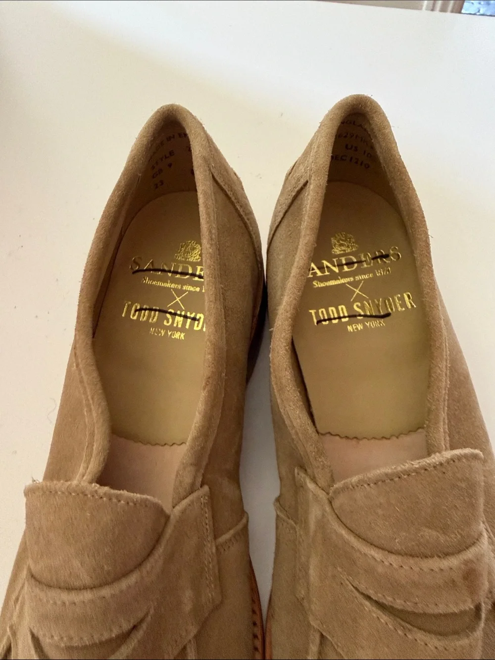 Todd Snyder X Sanders Men's Suede Tan Penny Loafers  Sz 10.  New/Flawed. Tub9